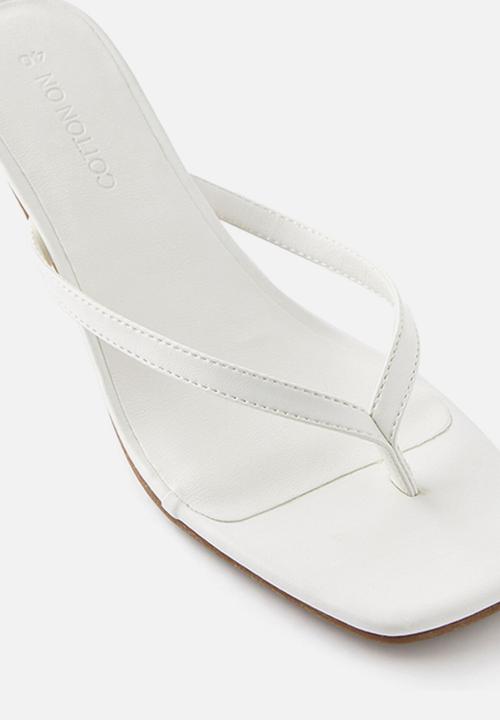 Cotton On - Eveeve flip flop kitten heel - white