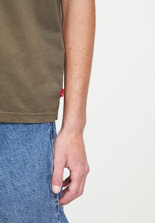 Levi’s® - Cropped Short sleeve Tee - Garment Dye Khaki Green