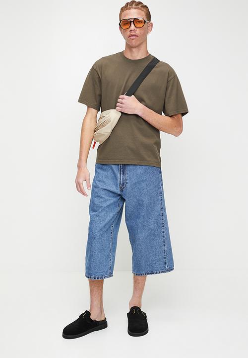 Levi’s® - Cropped Short sleeve Tee - Garment Dye Khaki Green