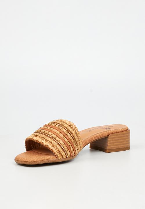 Butterfly Feet - Mitzi 1 heel - beige