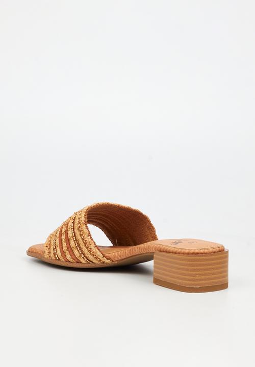 Butterfly Feet - Mitzi 1 heel - beige