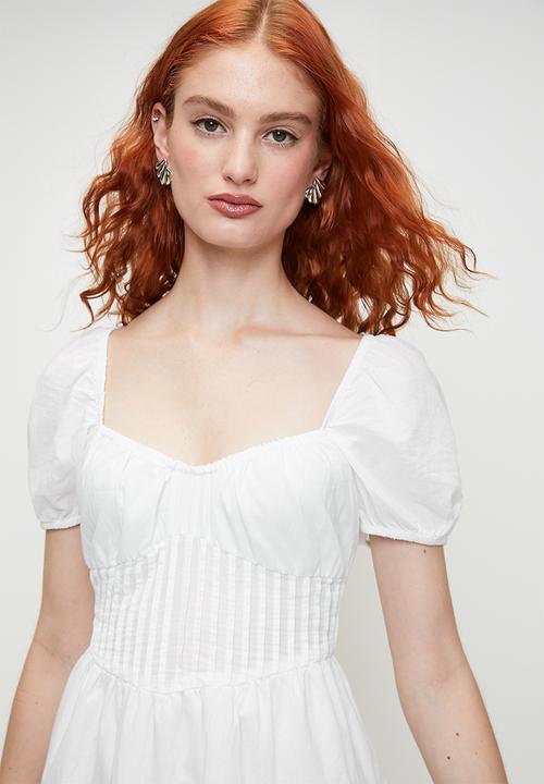 Brave Soul - Ladies Short Sleeve Pleated Dress - White