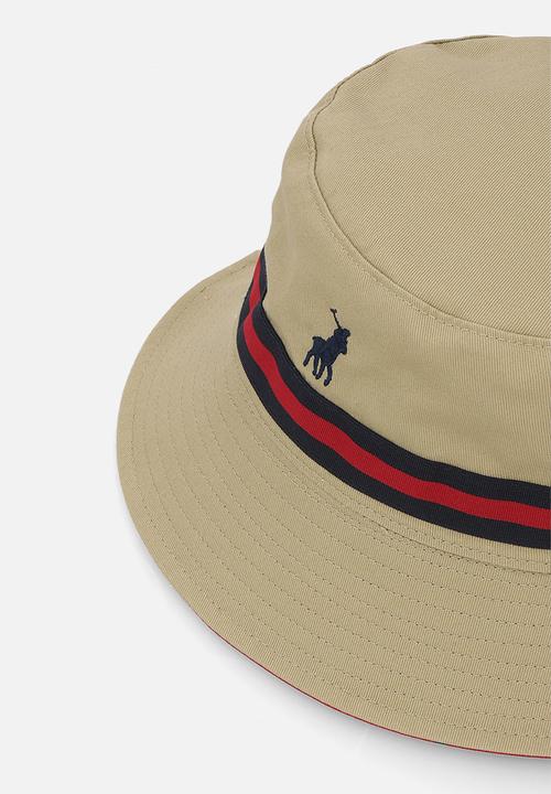 POLO - Monogram Reversible Bucket Hat - Stone/Red