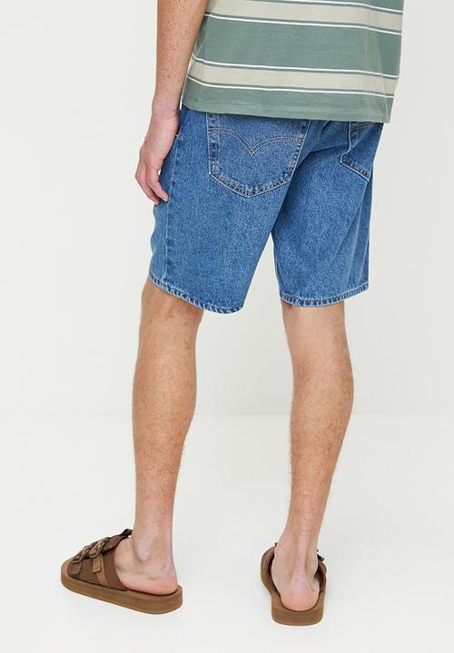 Levi’s® - 405 Standard Short - Medium Score Short
