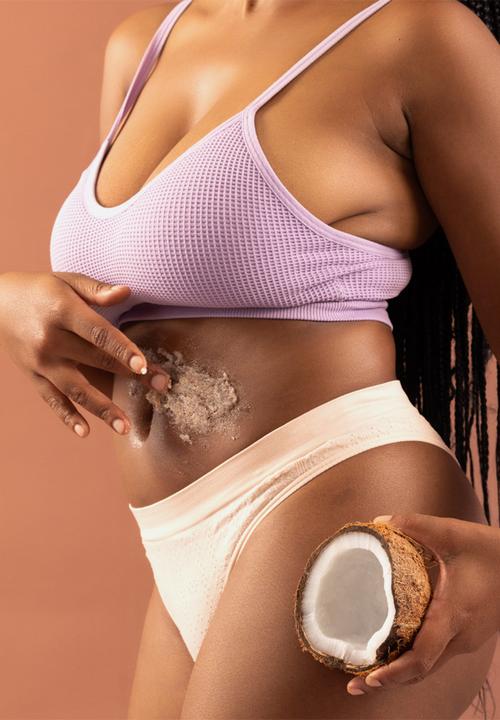 Standard Beauty - Calming Colada Pre-Shave Scrub with Coconut, Allantoin and Vanilla