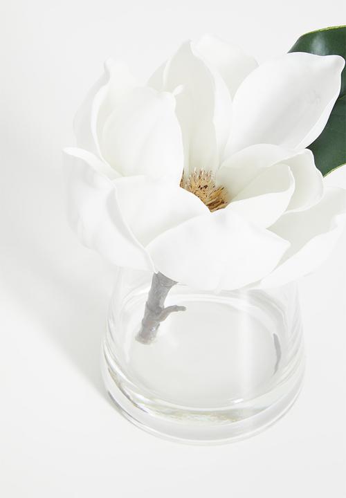 Silk By Design - Magnolia Flower & Amber Intense Diffuser Get Set - white