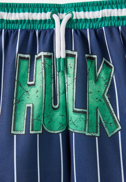 Cotton On - License basketball short - lcn mar deep dive/stripe/hulk