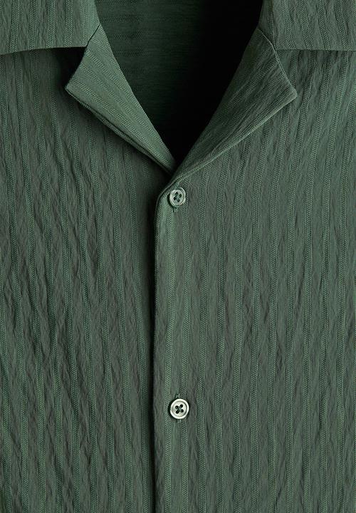 H&M - Loose fit crinkled resort shirt - dark green