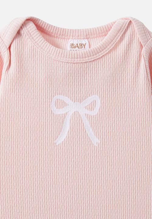 Cotton On - Organic pointelle long sleeve bubbysuit - soft musk/bow