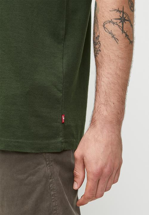 Levi’s® - Ss Relaxed Fit Tee - Serif Logo Kombu Green Graphic