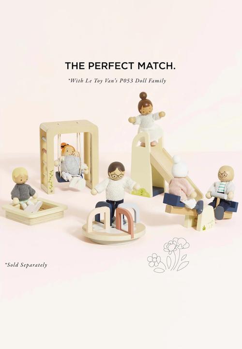 Le Toy Van - 5 Pc Dolls House outdoor play Furniture - sage /beige.