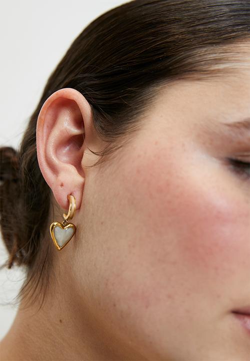 Zoe on Trend - Pretty heart drop earrings - gold