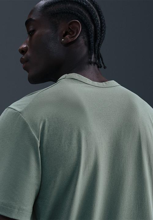 Nike - Hyverse Dri-FIT UV Short-sleeve Versatile Top - Clay Green/Clay Green