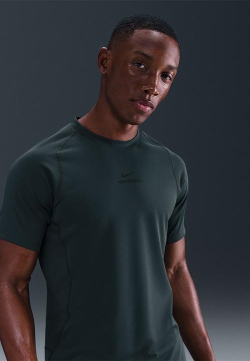 Nike - Nike Pro Training  Dri-FIT Short-Sleeve Top  - Seaweed/Black