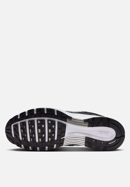 Nike - P-6000