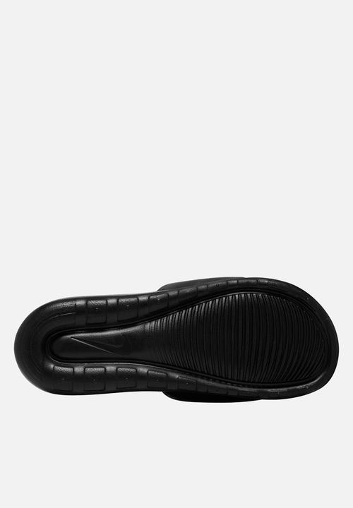 Nike - Nike Victori One - BLACK/METALLIC GOLD-BLACK