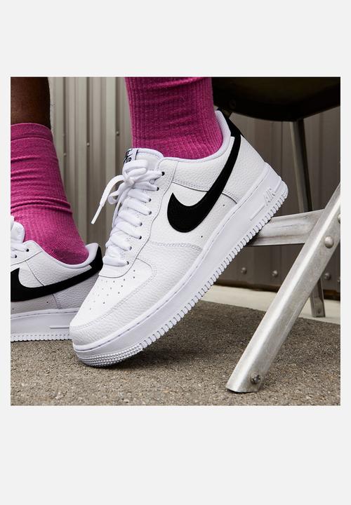 Nike - Air Force 1 '07
