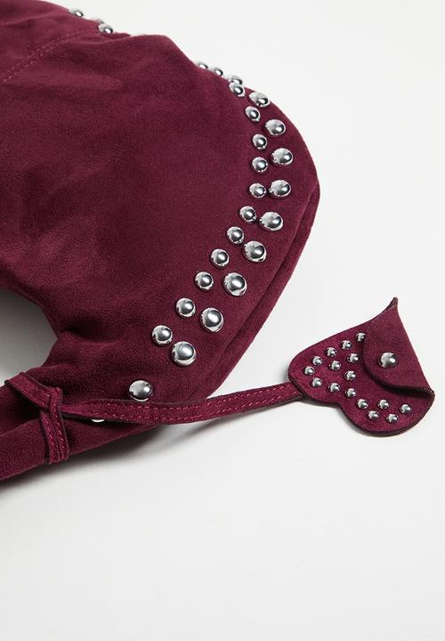 Tessa Design - Edith studded shoulder bag with heart pouch bag charm - red