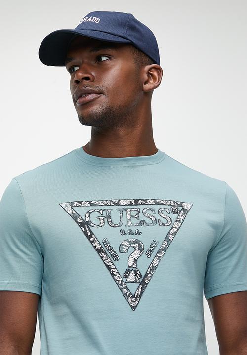 GUESS - Short sleeve Cn Triangle Tee - Honest Blue