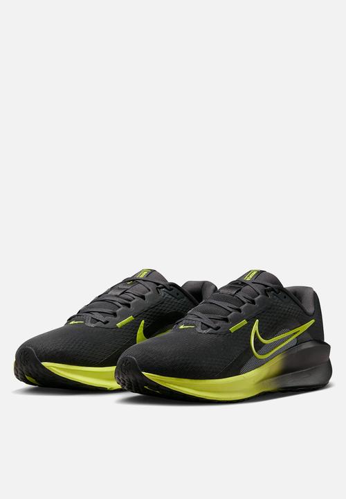 Nike - Downshifter 13