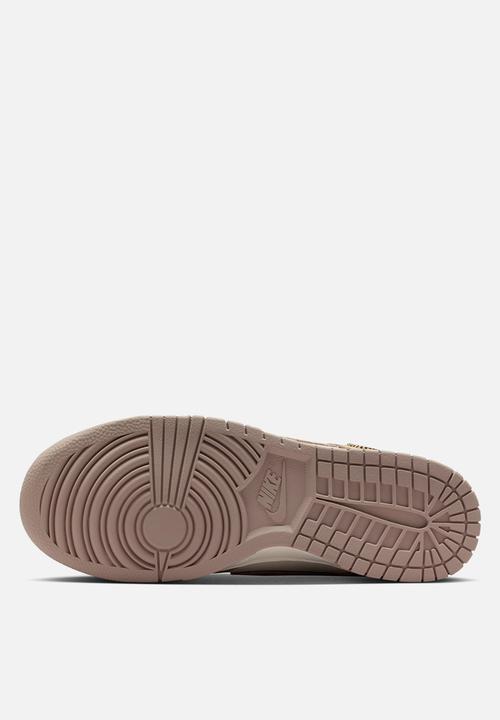 Nike - WMNS DUNK LOW