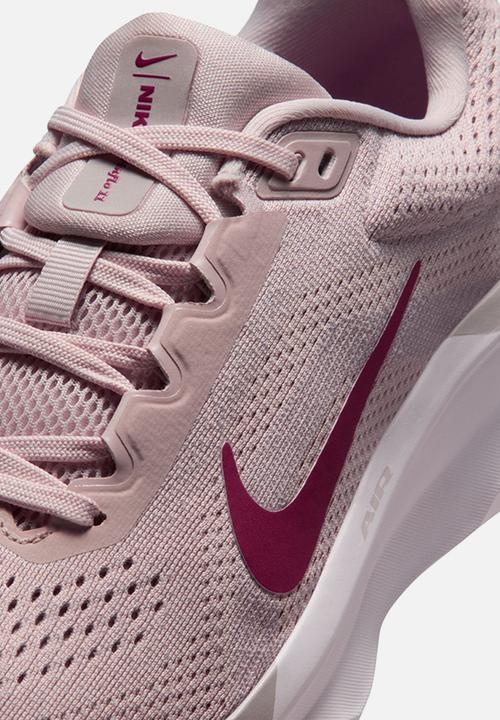 Nike - Winflo 11