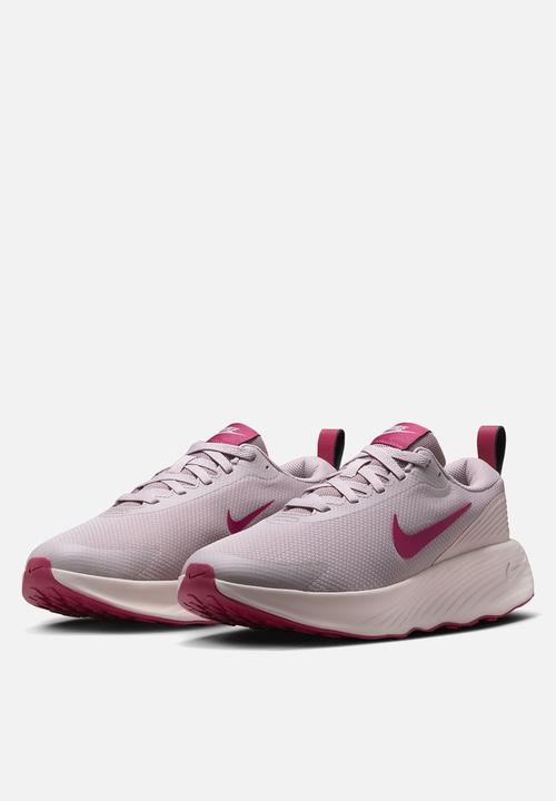 Nike - Promina
