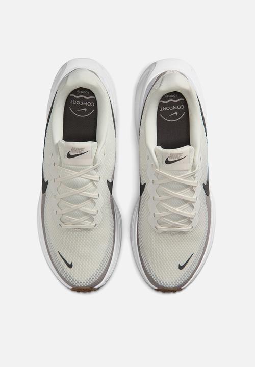 Nike - Revolution 8