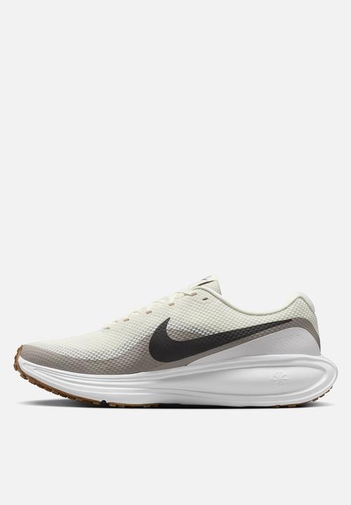 Nike - Revolution 8