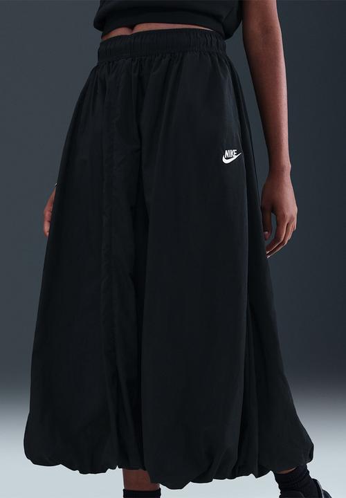 Nike - Nike Windrunner Skirt - Black