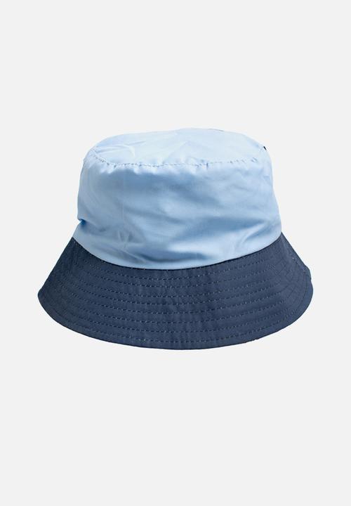 Character Group - Bluey bucket hat - blue