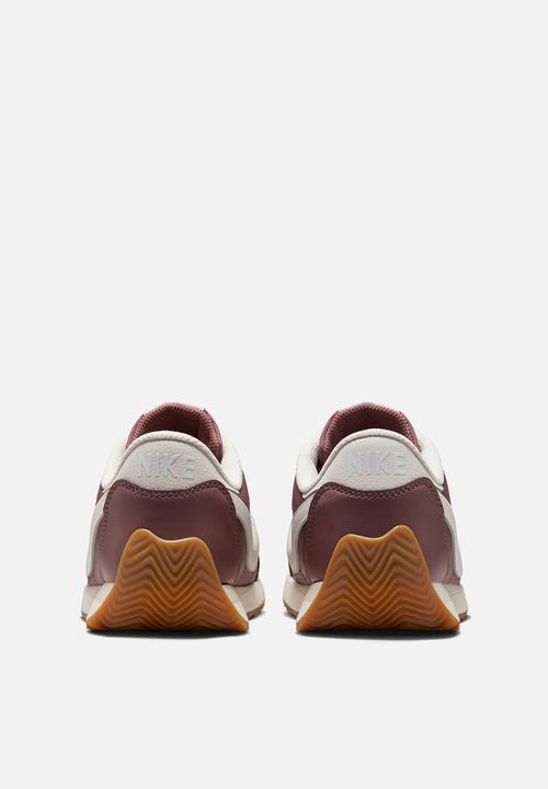 Nike - Pacific Leather