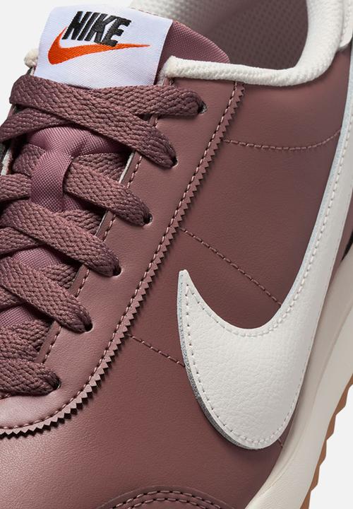 Nike - Pacific Leather