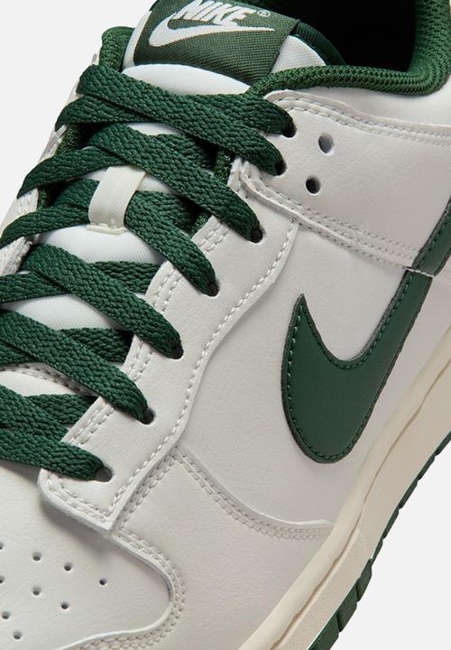 Nike - Dunk Low Retro