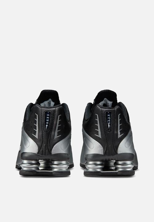 Nike - Shox R4