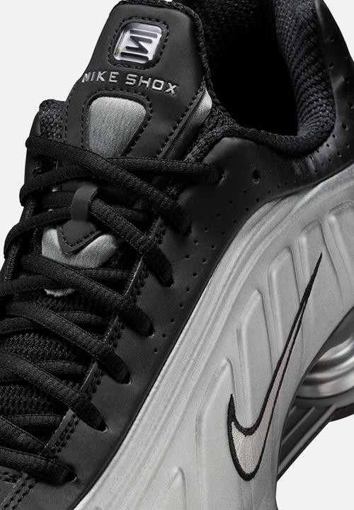 Nike - Shox R4