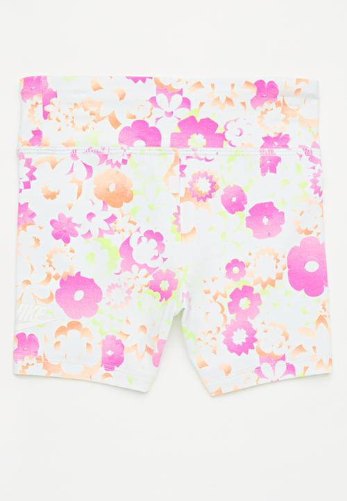 Nike - Nike shorts - pure platinum