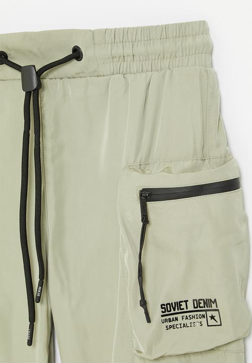 SOVIET - Boys fashion nylon short - sage