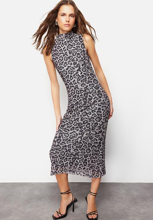 Trendyol - Textured Stand Collar Flexible Knitted Midi Pencil Dress - Anthracite