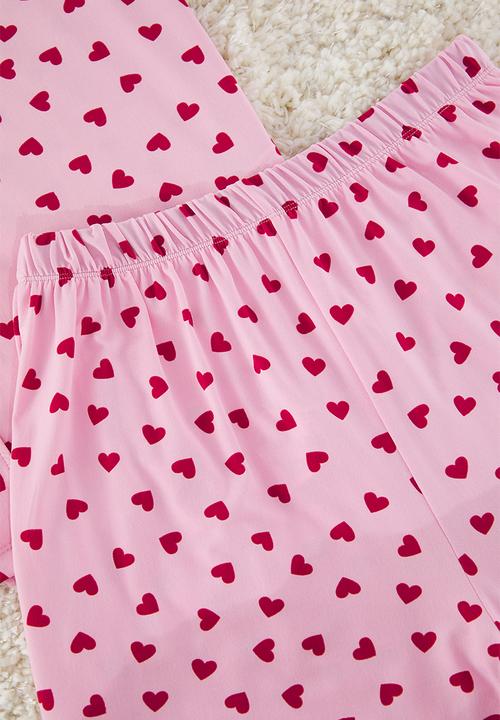Trendyol - Heart Patterned Strawberry Patterned Milan Knitted Pajama Set - pink