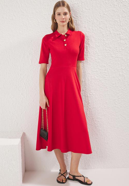 Trendyol - Buttoned collar three quarter sleeve skater/waist open midi knit dress - red