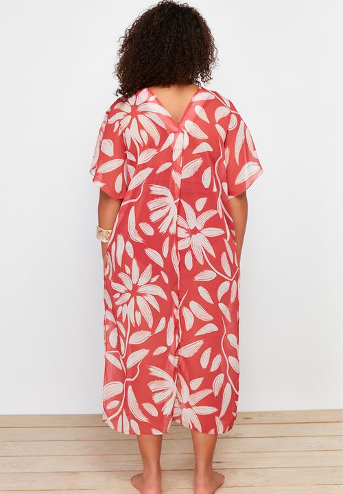 Trendyol - Tropical patterned bat sleeve midi length woven plus size beach dress - very colorful