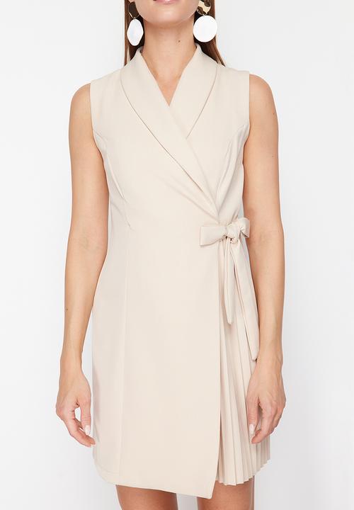 Trendyol - Double Breasted Pleat Detailed Mini Woven Dress - Stone