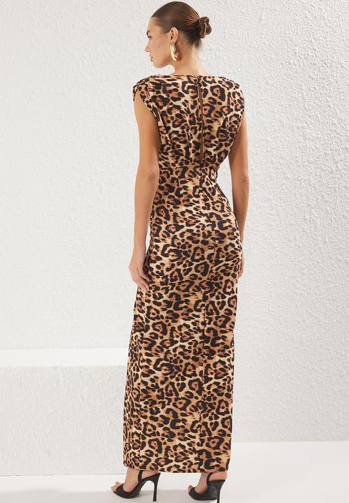 Trendyol - Padded Woven Long Elegant Evening Night Graduation Dress - Brown