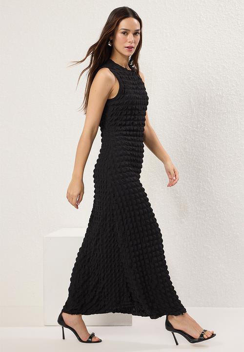 Trendyol - Plain Textured Crew Maxi Dress - Black