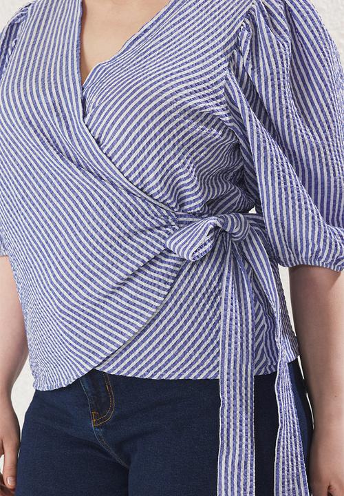Trendyol - Double breasted plaid/checked seersucker woven plus size blouse - multi-colored
