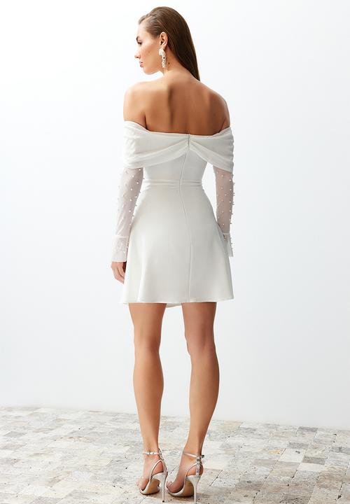 Trendyol - A-Line Lined Woven Short  Evening Dress - White