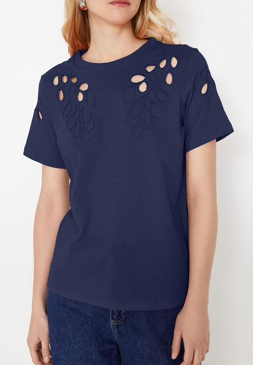 Trendyol - Brode embroidered knitted top - navy blue