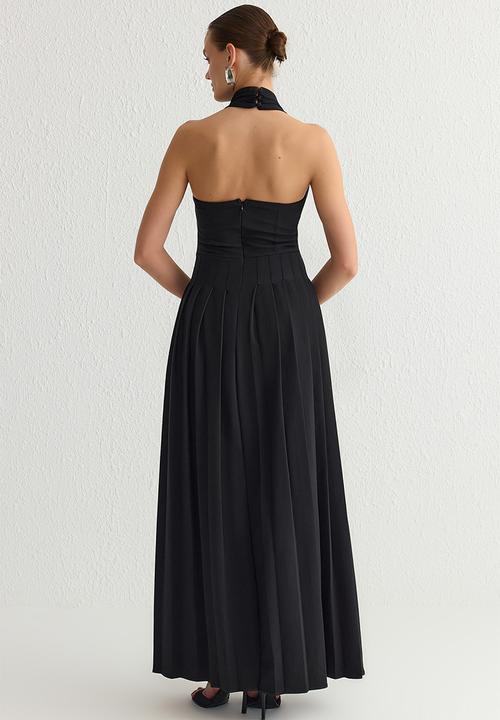 Trendyol - Crepe Woven Pleated Elegant Evening Dress - Black