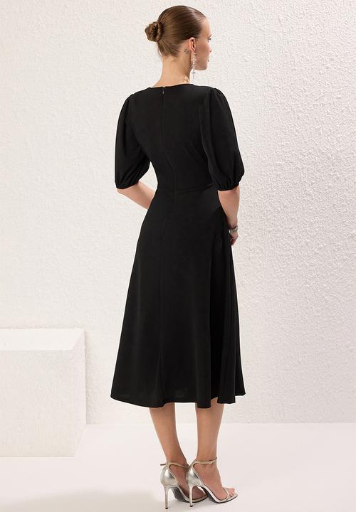 Trendyol - Flare bow knitted elegant evening dress - black